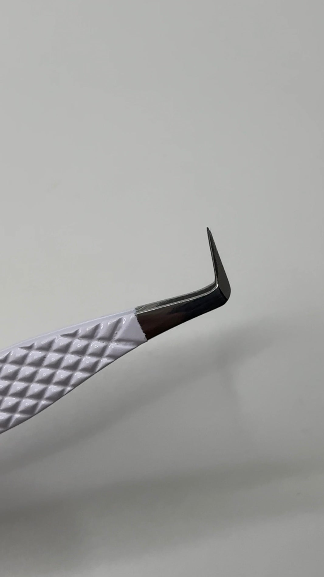 Slim Boot Volume Tweezer